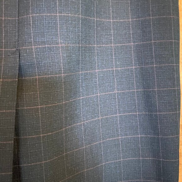 Classique Entier Pencil Skirt - Picture 4 of 10